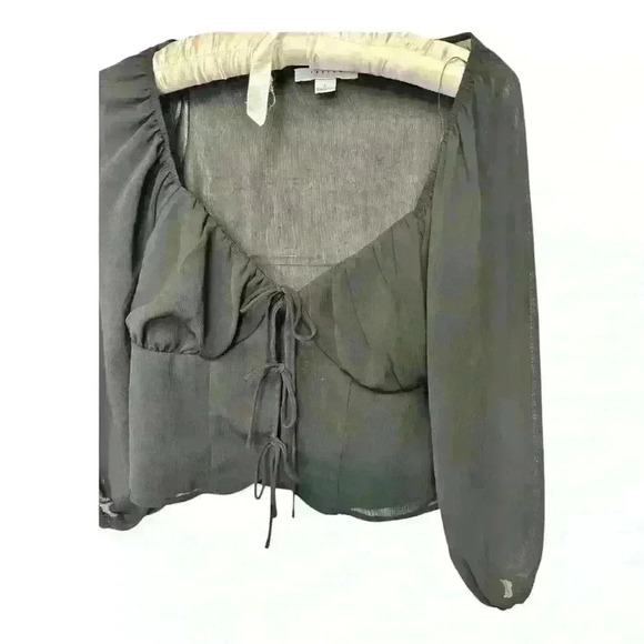 FAVLUX Black Sweetheart Puff Sleeve Blouse with 3 Toe Closure Detail, L - Picture 2 of 6